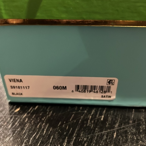 KATE SPADE crystal bow tie black satin Viena heels pumps rhinestone - Picture 4 of 7